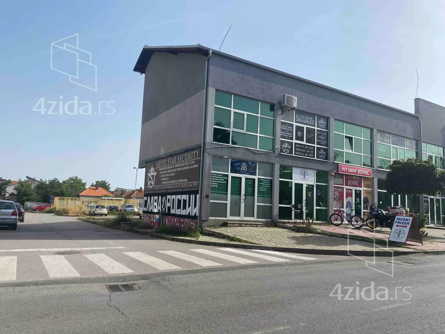 Lokal | 4zida