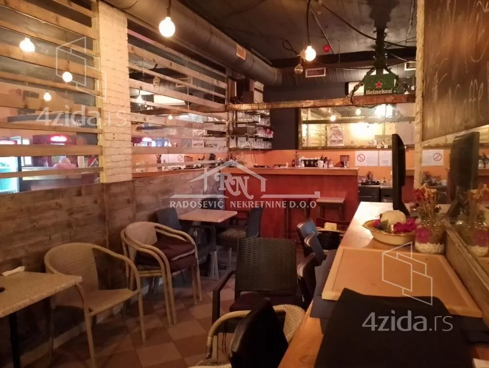 Lokal | 4zida