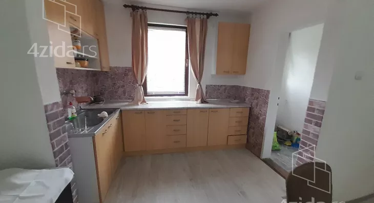 1-etažna kuća na prodaju, Lazarica, 63.000€, 80m² - stampaj