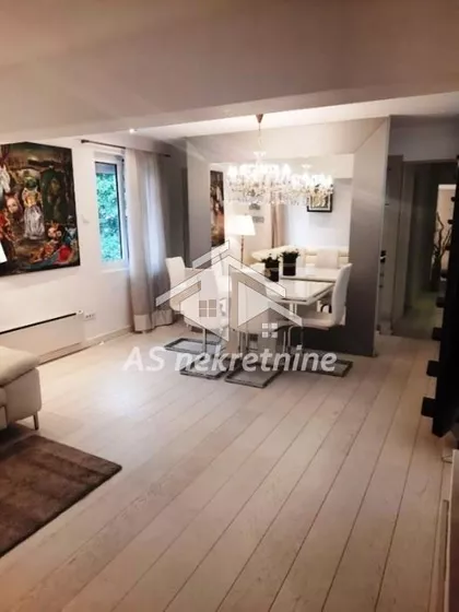 Sarajevska | 4zida.rs