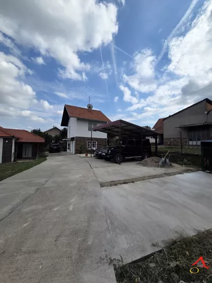 Čerević | 4zida.rs