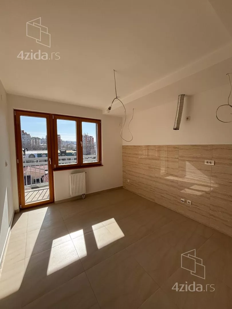 Petosoban stan | 4zida