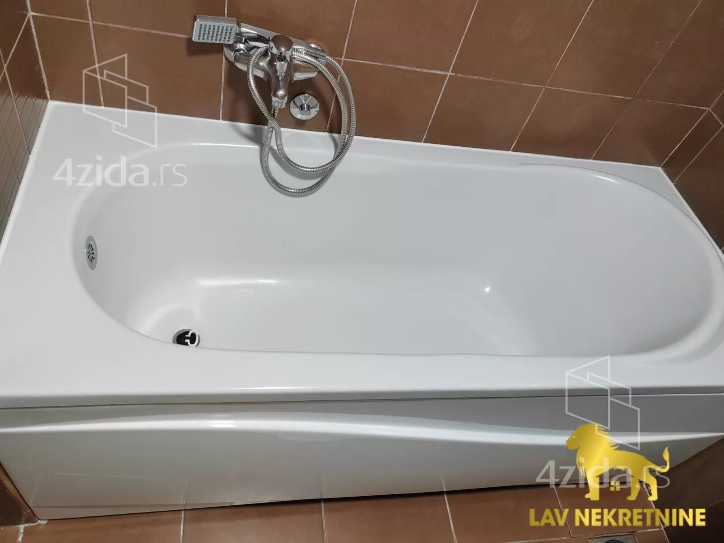 Jednoiposoban stan | 4zida