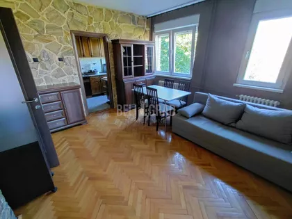 Zvečanska | 4zida.rs