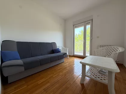 Petra Konjovića bb | 4zida.rs