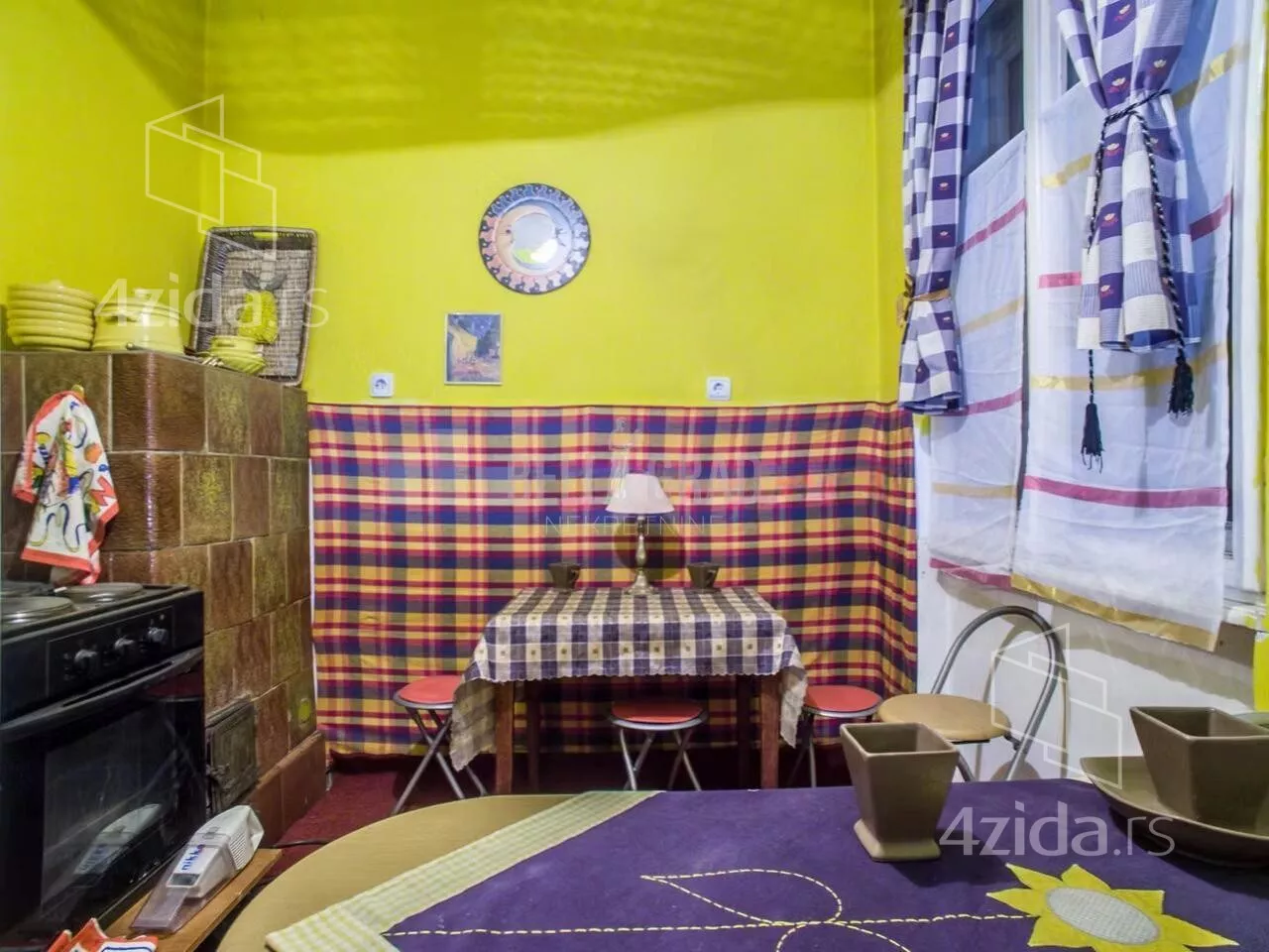 Troiposoban stan | 4zida