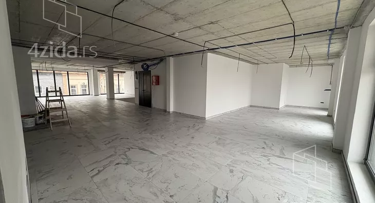 Poslovni prostor | 4zida