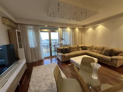 Bulevar Oslobođenja | 4zida.rs