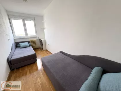 Kalenić pijaca | 4zida.rs