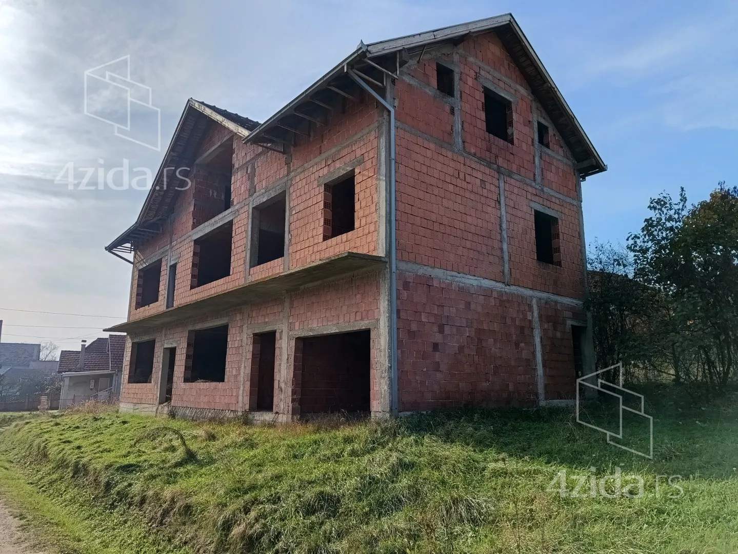 3-etažna kuća | 4zida