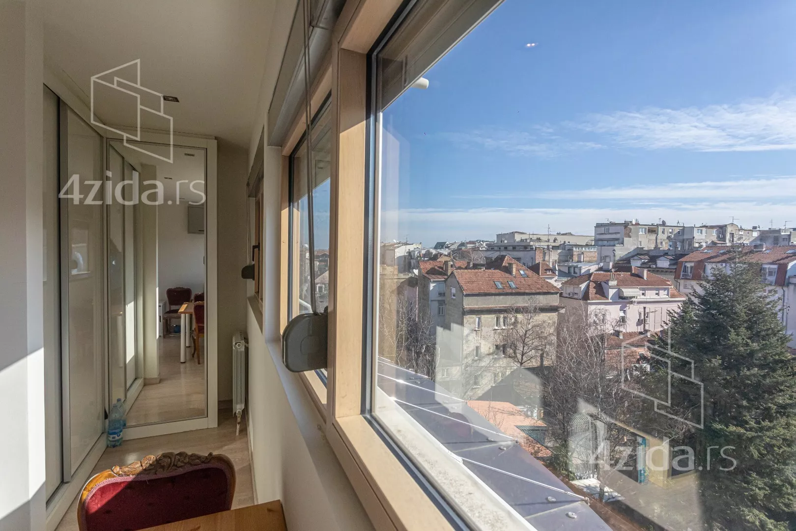 Šestosoban stan | 4zida