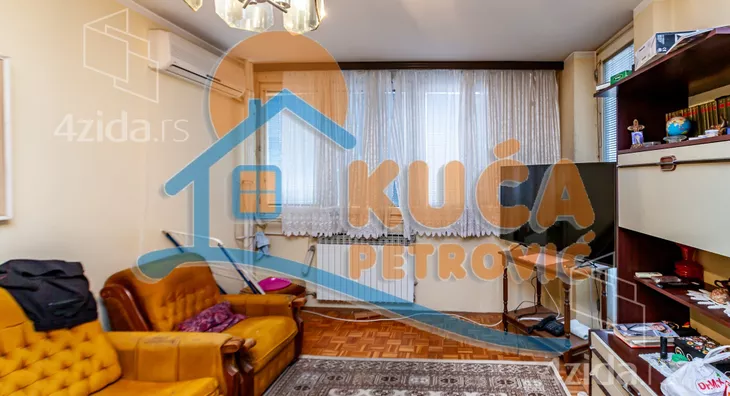 Troiposoban stan | 4zida