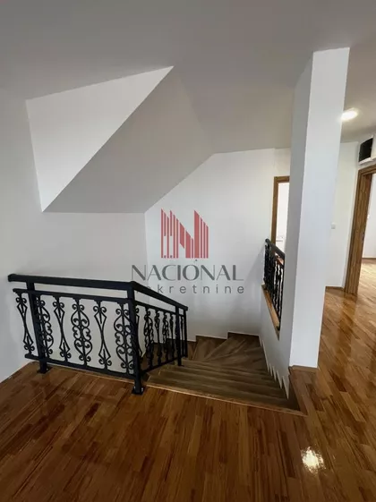 Sremska Kamenica | 4zida.rs