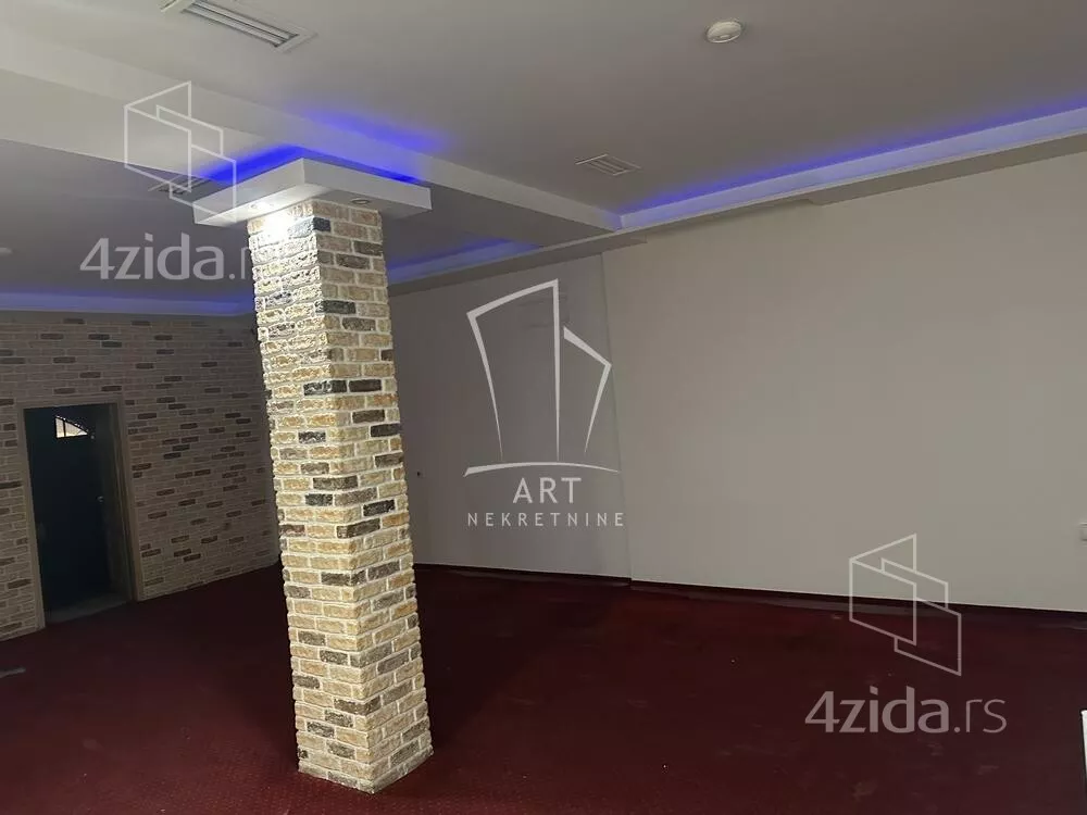 Lokal | 4zida