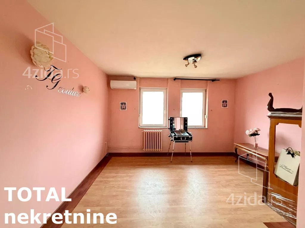 Petosoban stan | 4zida