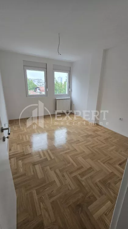 Prvomajska | 4zida.rs