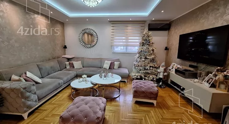 Petosoban stan | 4zida