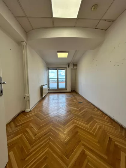 Makedonska | 4zida.rs