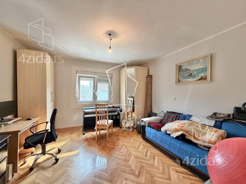 3-etažna kuća | 4zida