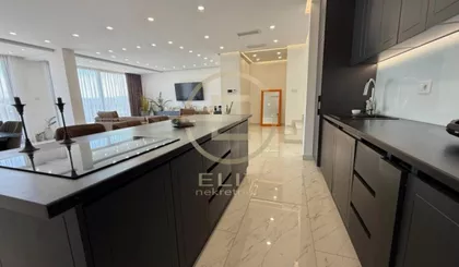 Sremska Kamenica | 4zida.rs