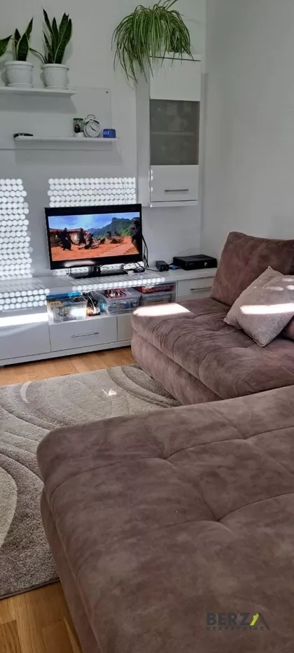 Jugovićevo | 4zida.rs