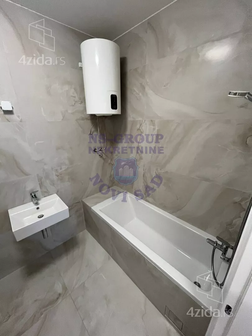 Petosoban stan | 4zida