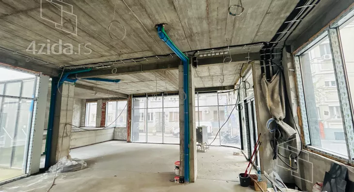 Poslovni prostor | 4zida