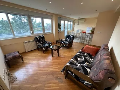 Ustanička | 4zida.rs