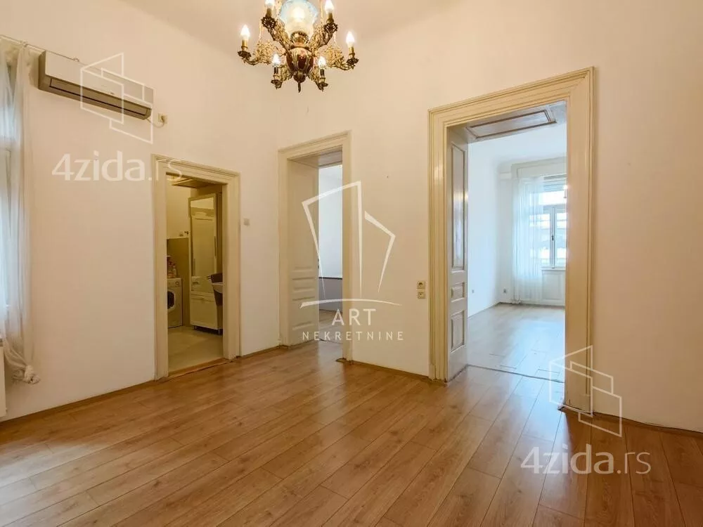 Četvoroiposoban stan | 4zida