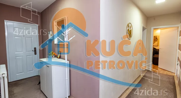 3-etažna kuća | 4zida
