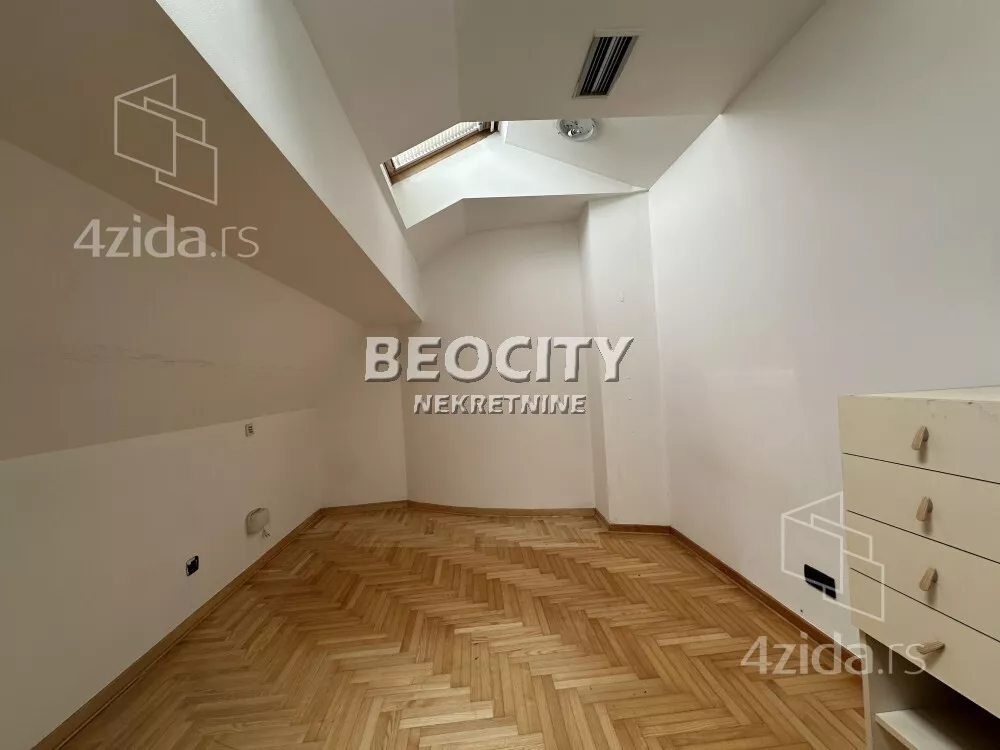 Šestosoban stan | 4zida