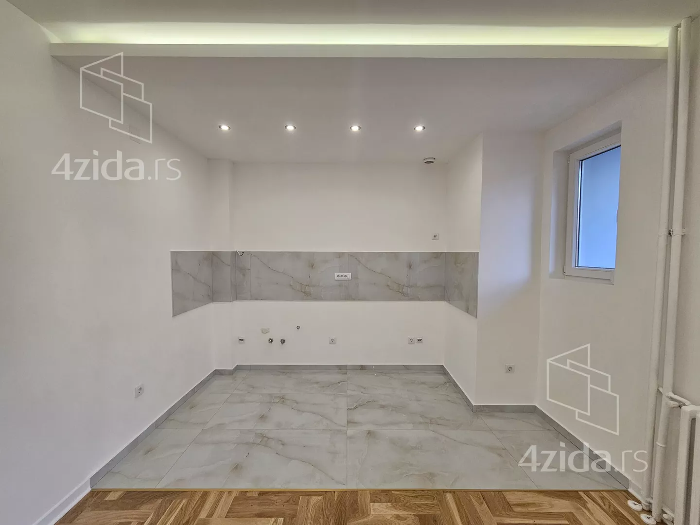 Troiposoban stan | 4zida