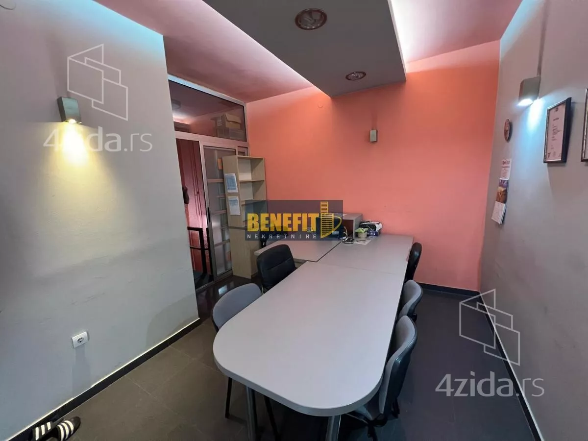 Poslovni prostor | 4zida