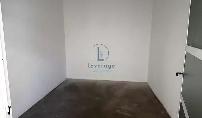 Lokal | 4zida