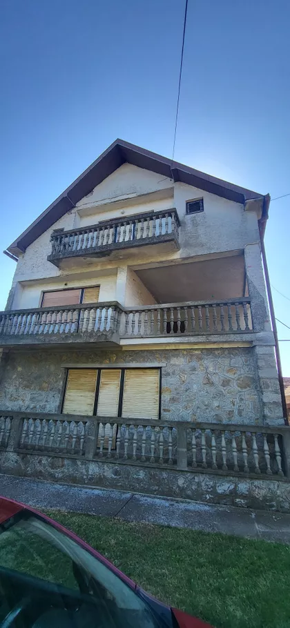 Ečka | 4zida.rs