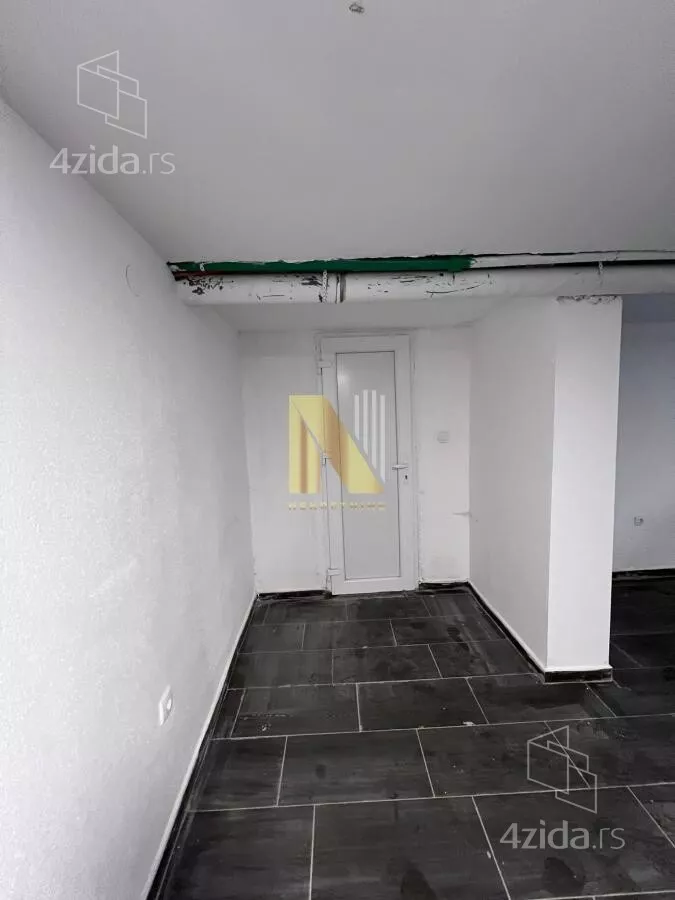 Garaža | 4zida