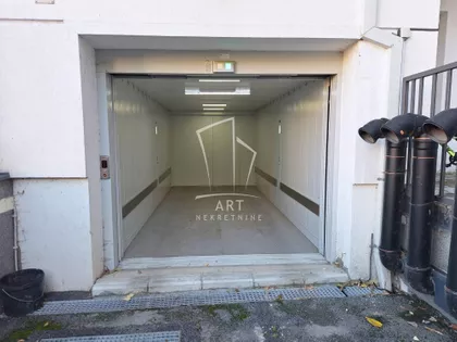 Vojvođanska | 4zida.rs