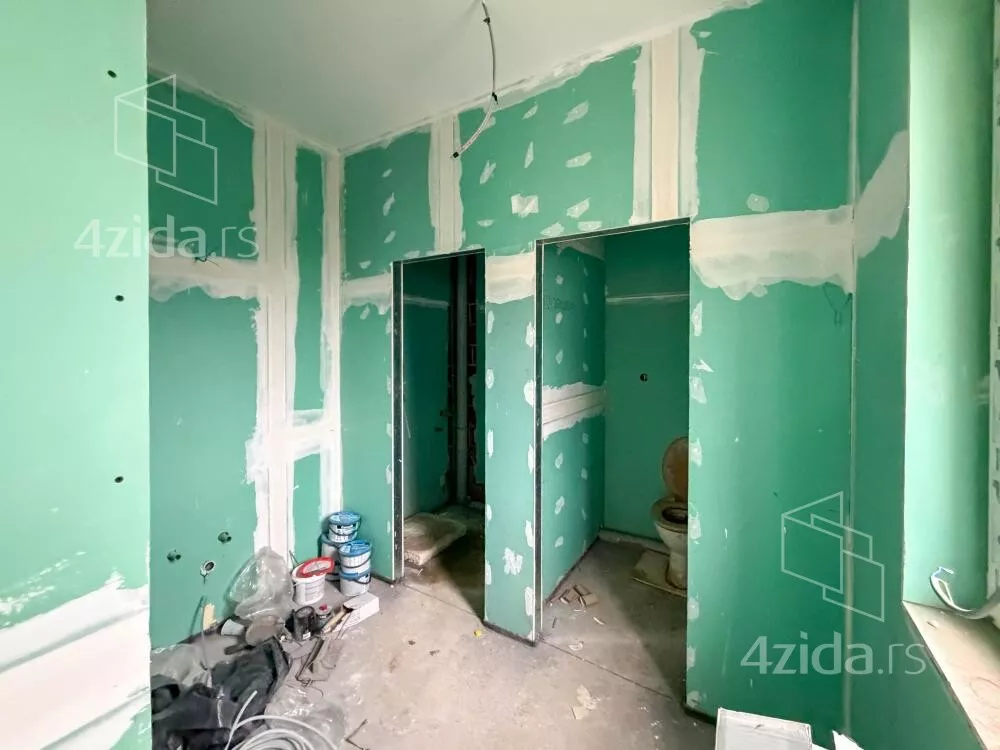 Lokal | 4zida