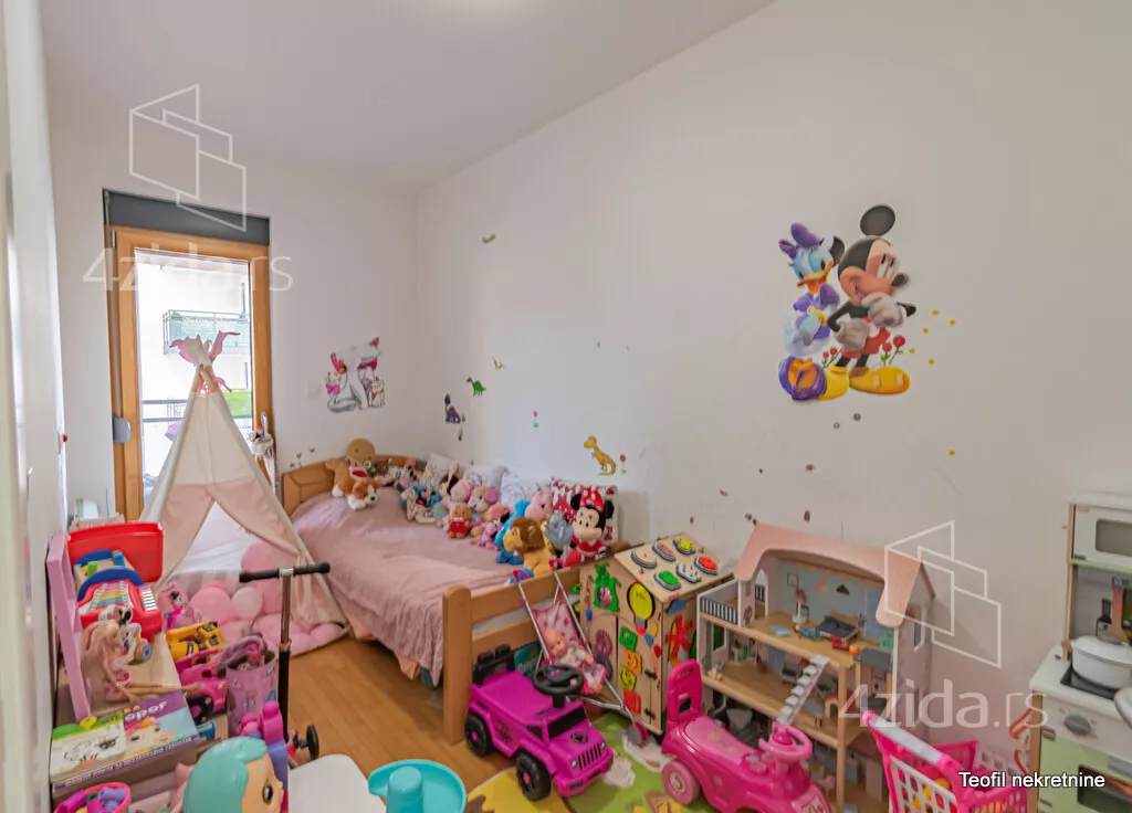 Troiposoban stan | 4zida