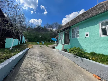 Krušedol Selo | 4zida.rs