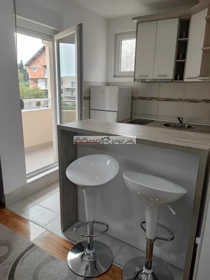 Kaluđerica | 4zida.rs