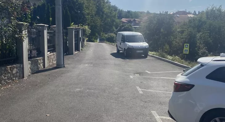 Plac | 4zida